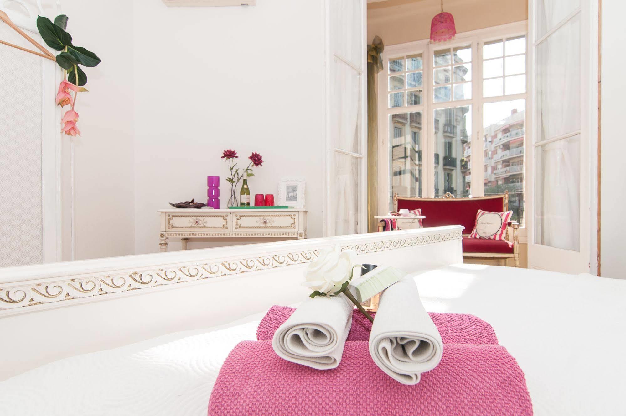 Casa Trianon Bed & Breakfast Barcelona Luaran gambar