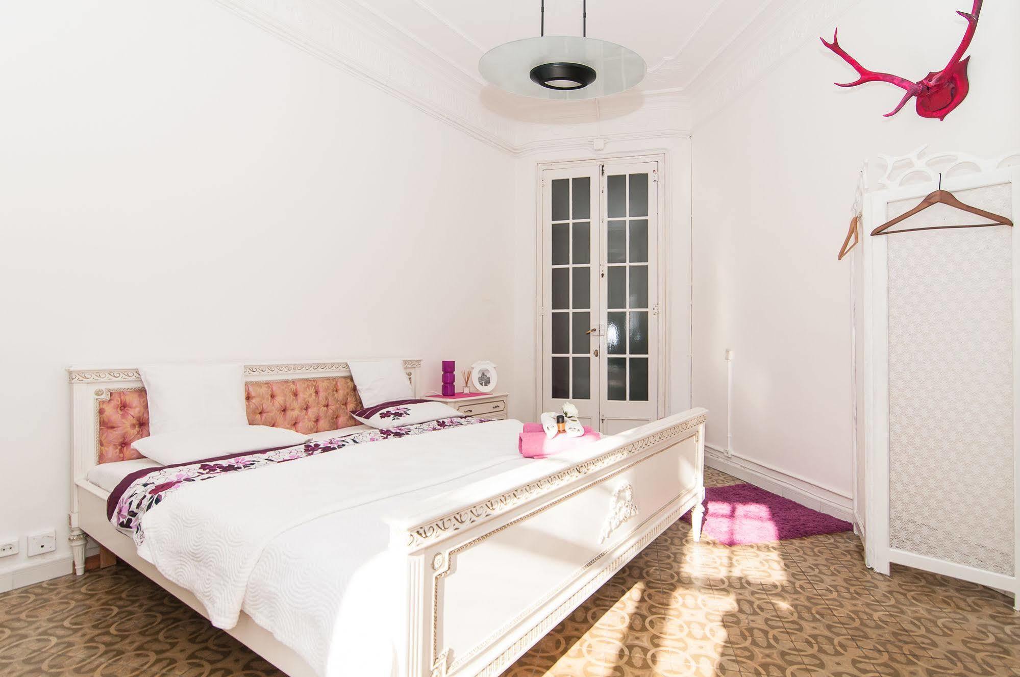 Casa Trianon Bed & Breakfast Barcelona Luaran gambar