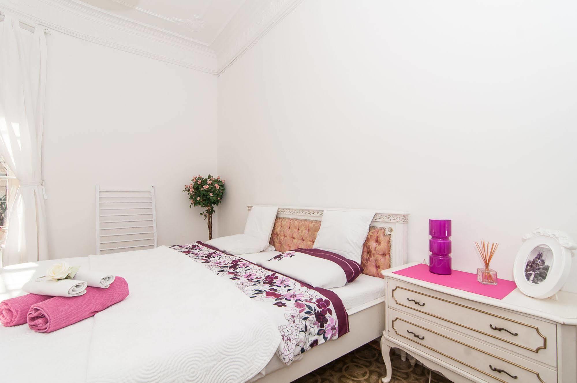 Casa Trianon Bed & Breakfast Barcelona Luaran gambar